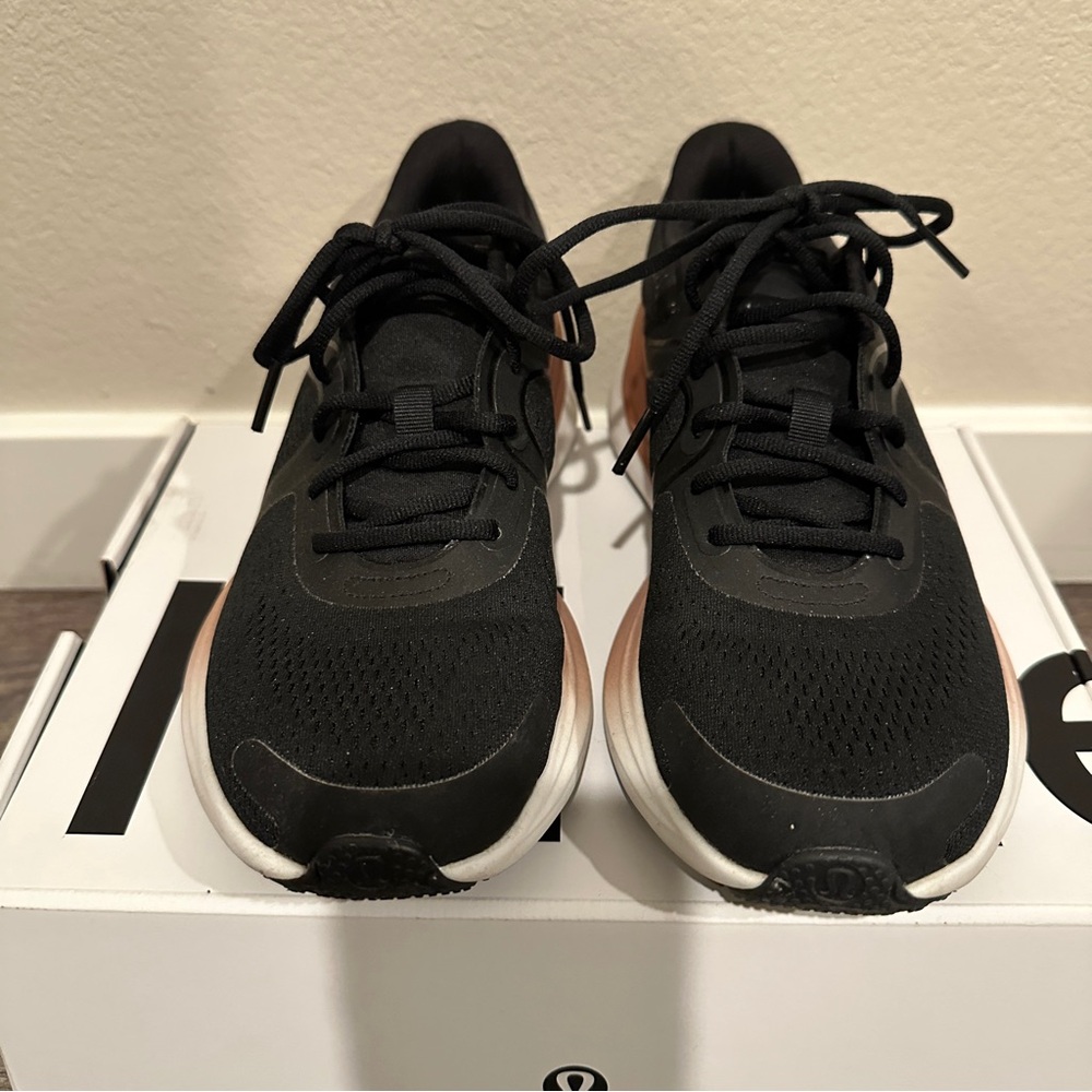 Lululemon W Blissfeel Run Black/Rose Gold /Alphine White Athletic Shoes …